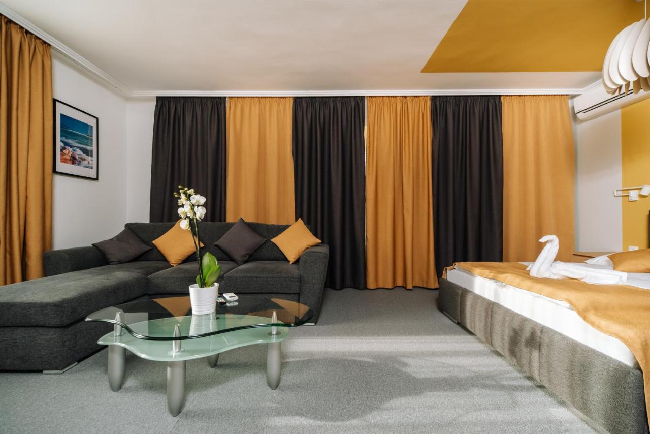 Topaz Apartmanhazak Balatongyörök エクステリア 写真