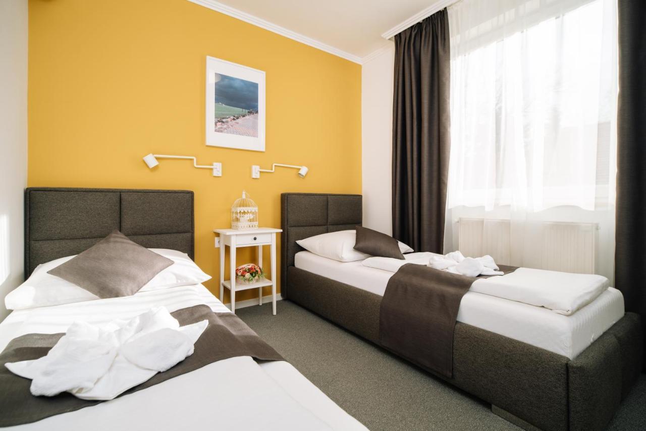 Topaz Apartmanhazak Balatongyörök エクステリア 写真