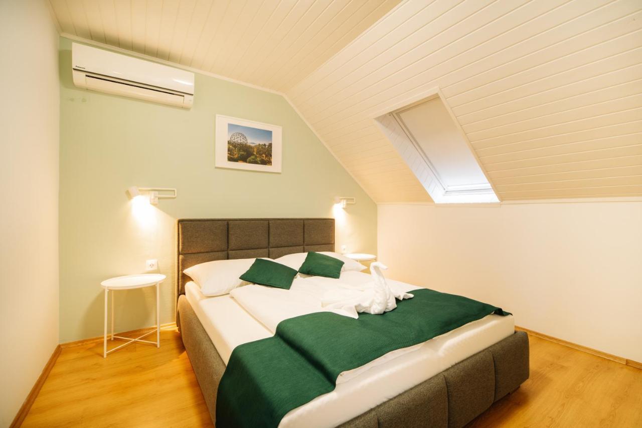 Topaz Apartmanhazak Balatongyörök エクステリア 写真
